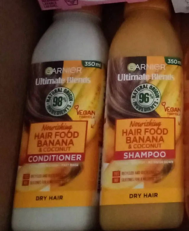 Garnier Ultimate Blends Hair Food Banana Shampoo and