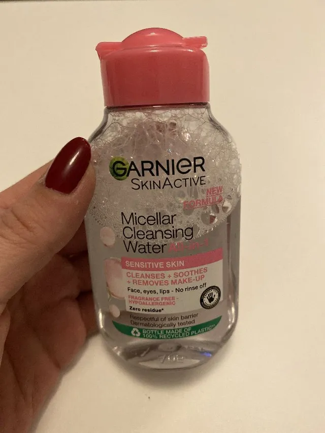 This has to be the best makeup remover. And I absolutely