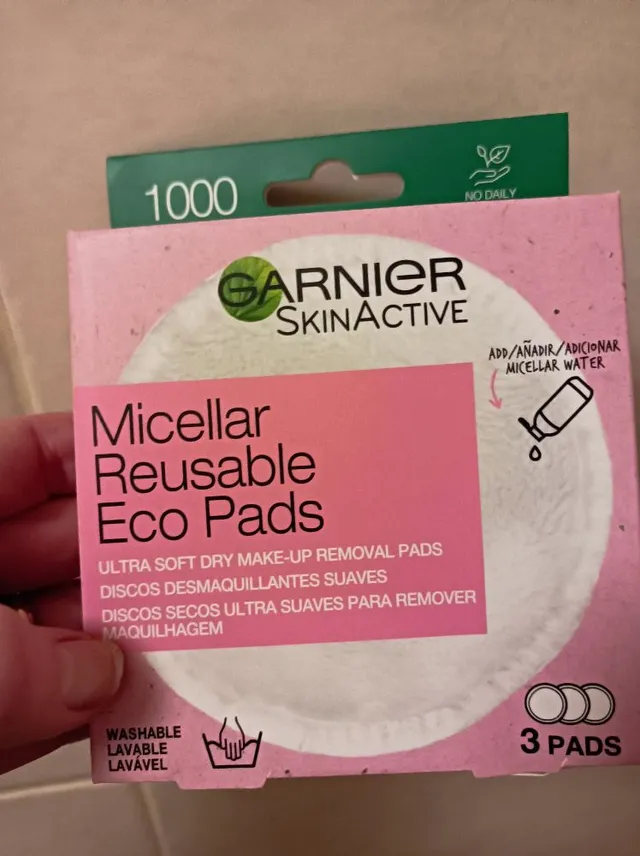 Love these, eco friendly makeup remover pads. Garnier