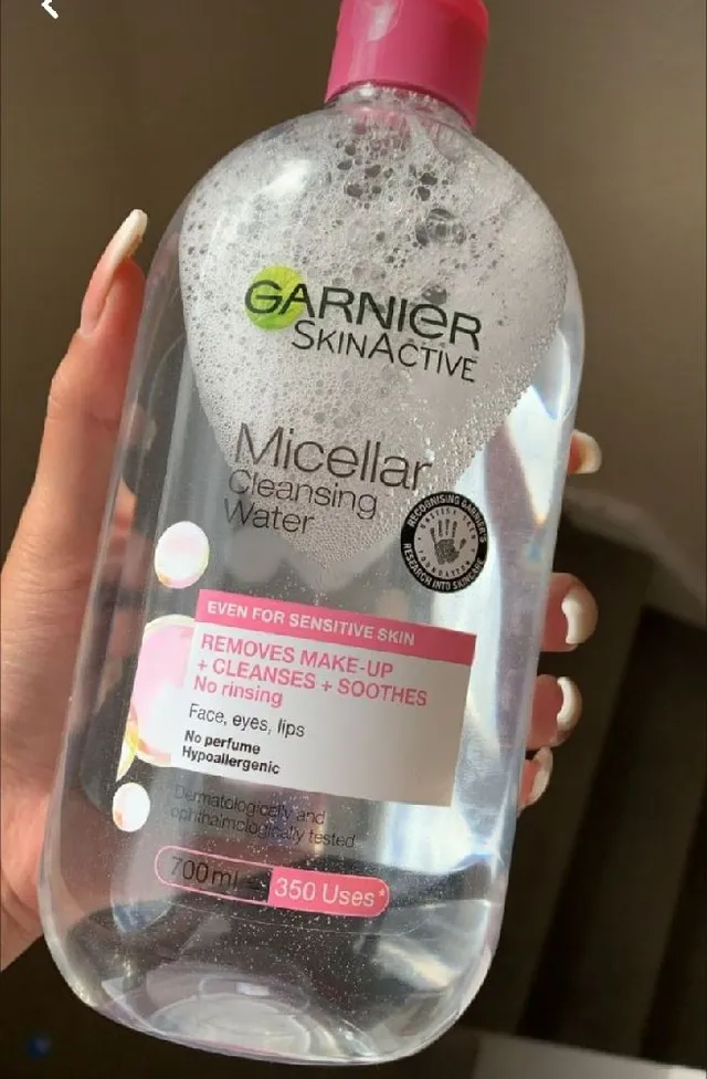 Recommend this facial cleanser gets all the dirt and makeup