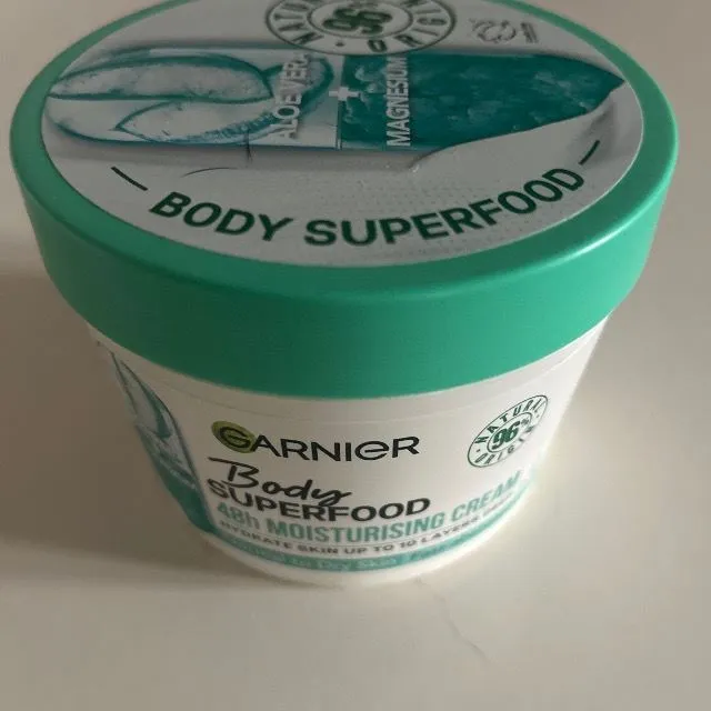 🤍Garnier Body Superfood 48 hour&nbsp;moisturising cream -