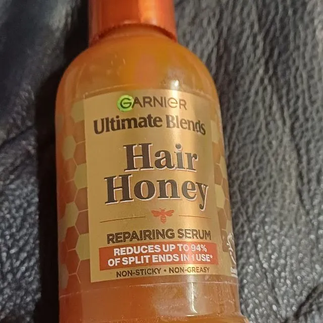 I love this hair honey serum , it has a really nice scent, 