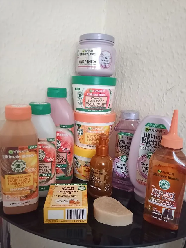 Today I wanted to share my big Garnier collection for hair.