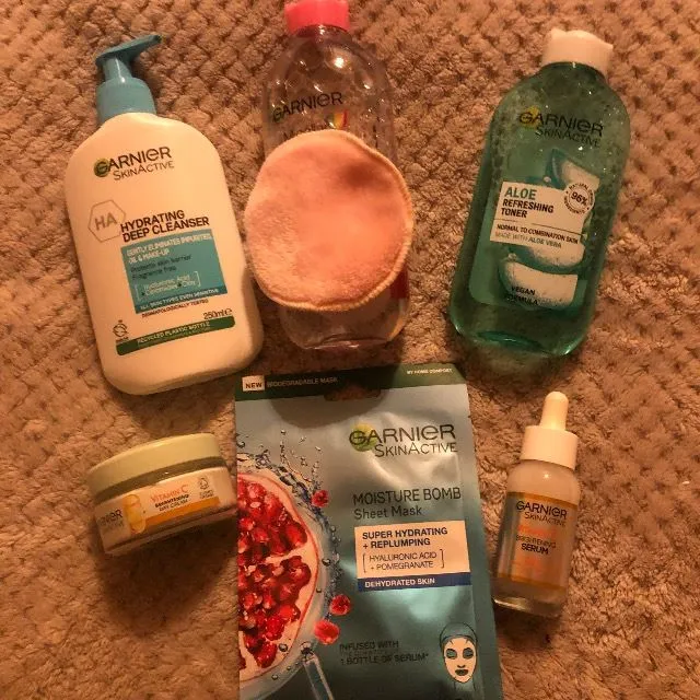 Happy Friday Garnier Community today’s routine and a face