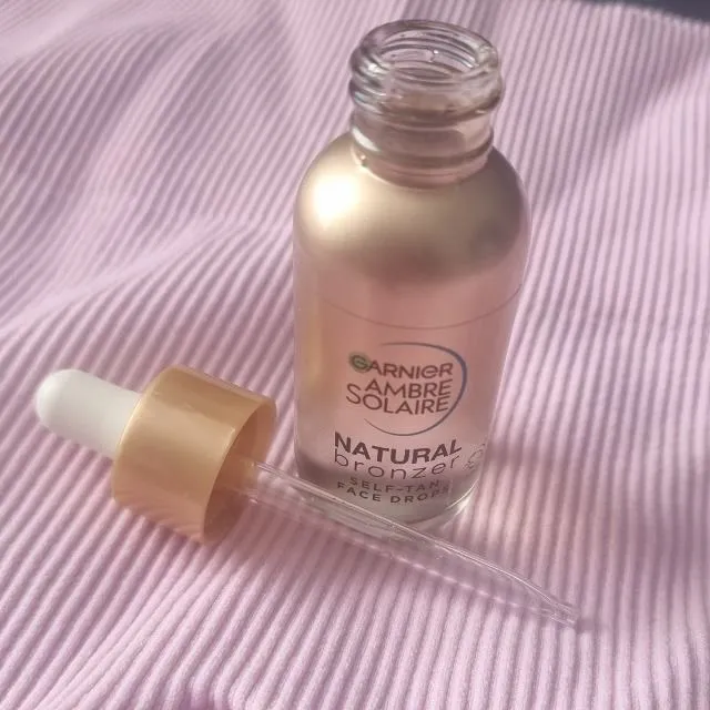 These self tan face drops are perfect to get a natural glow