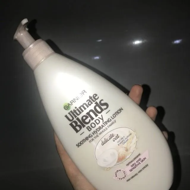 The best body lotion I’ve used 🤍🤍🤍🤍 Formula is creamy