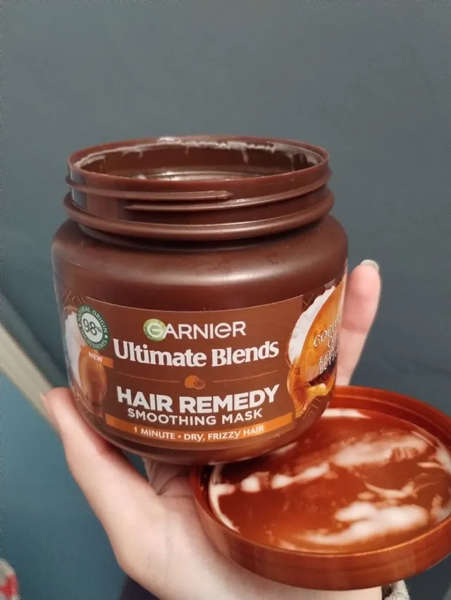 Enjoying Garnier's hair mask, for a weekend of relaxation ❤️
