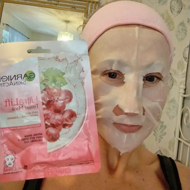 Loving this garnier ultra lift face mask with natural origin