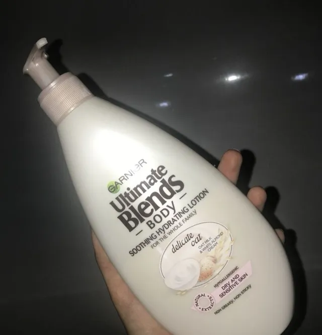 The best body lotion I’ve used 🤍🤍🤍🤍 Formula is creamy