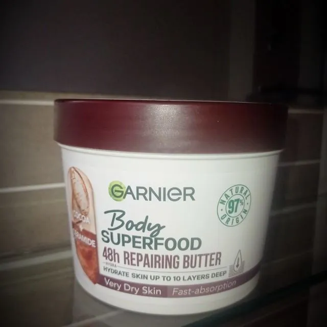 I absolutely adore this Body Superfood Cocoa and Ceramide
