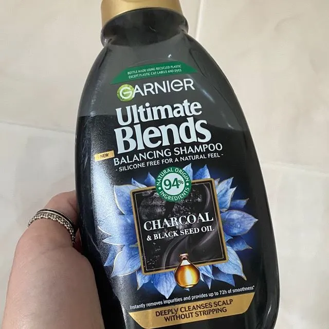 I love this shampoo, it’s my love from first use. It has